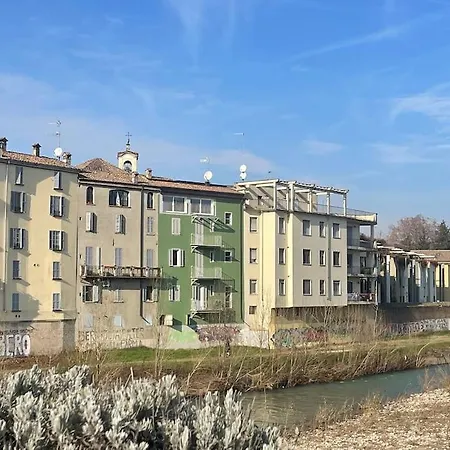 Little Nest In Oltretorrente Apartment *